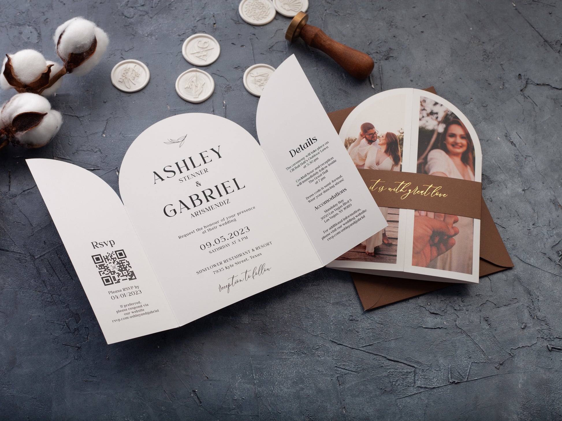 Wedding invitation with photo