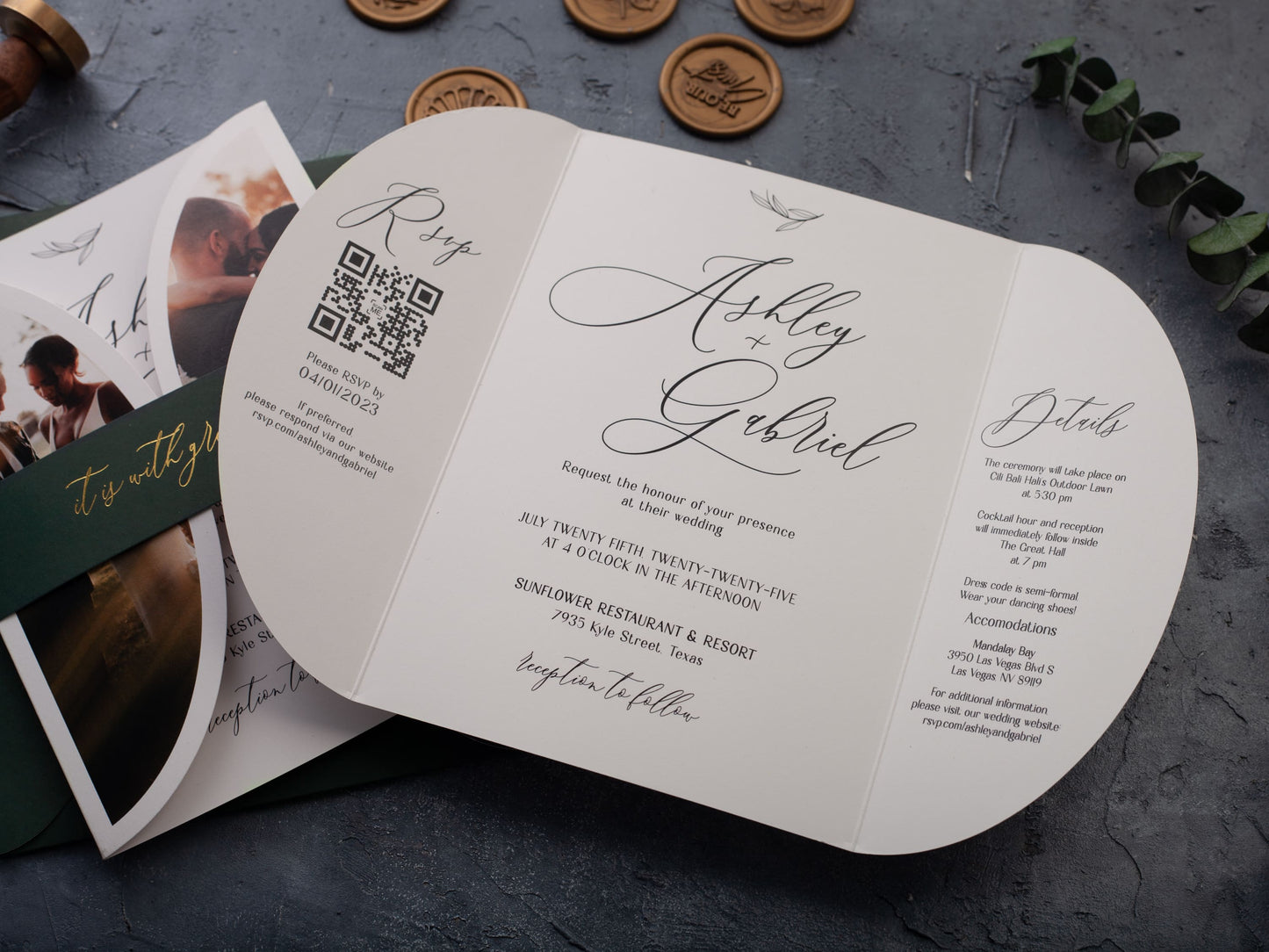 Personalized folded wedding invitation set